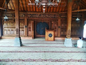 Bakul Karpet Malang ( Profesional Karpet Masjid dan kantor )