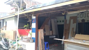 Semarang furniture/ loster kayu jati semarang utara /mebel multiplek hpl