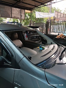 Toko Kaca Mobil Moro Seneng