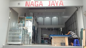 Naga Jaya Kaca dan Aluminium